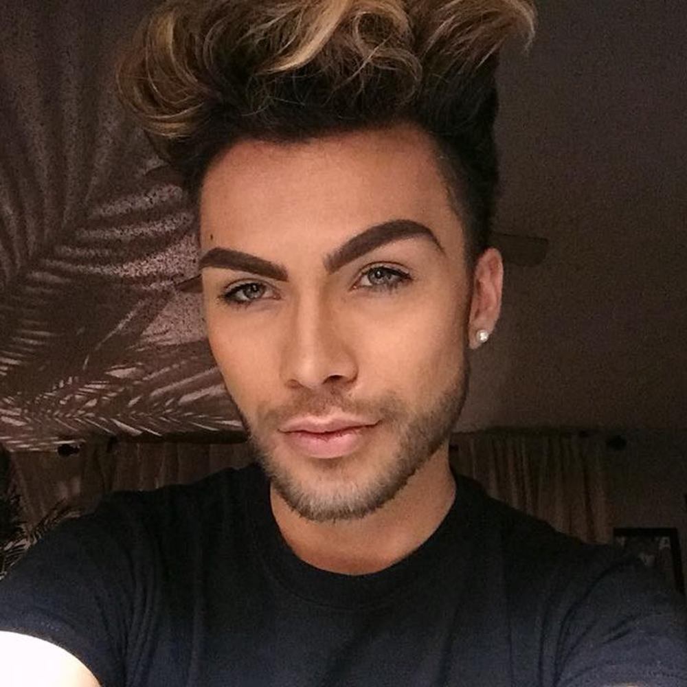 Meet your Posher, Blake